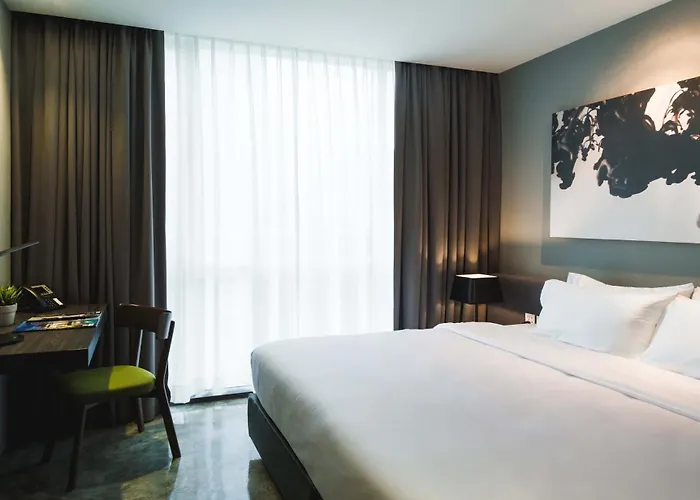 Zazz Urban Hotel 4*