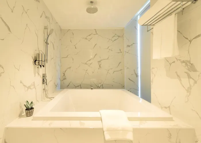 Hotel Zazz Urban Bangkok