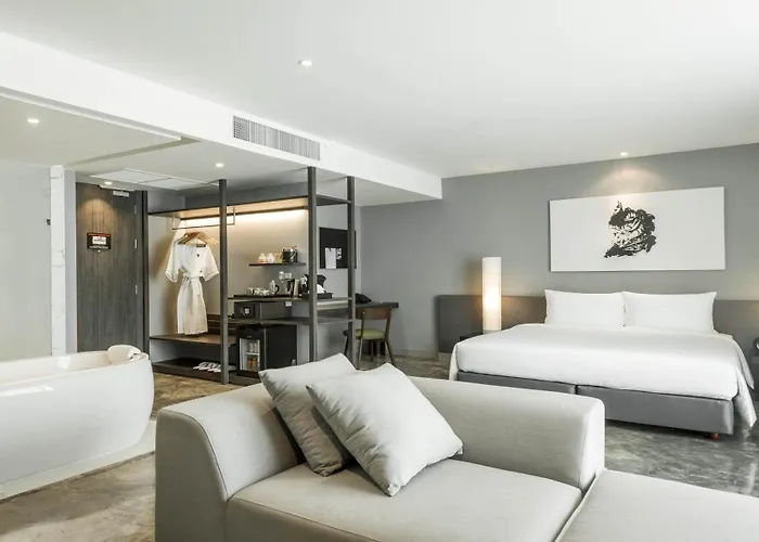 Zazz Urban Hotel Bangkok