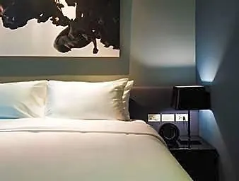 Zazz Urban Hotel 4*